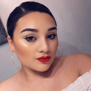 Meet your Posher, Vanessa